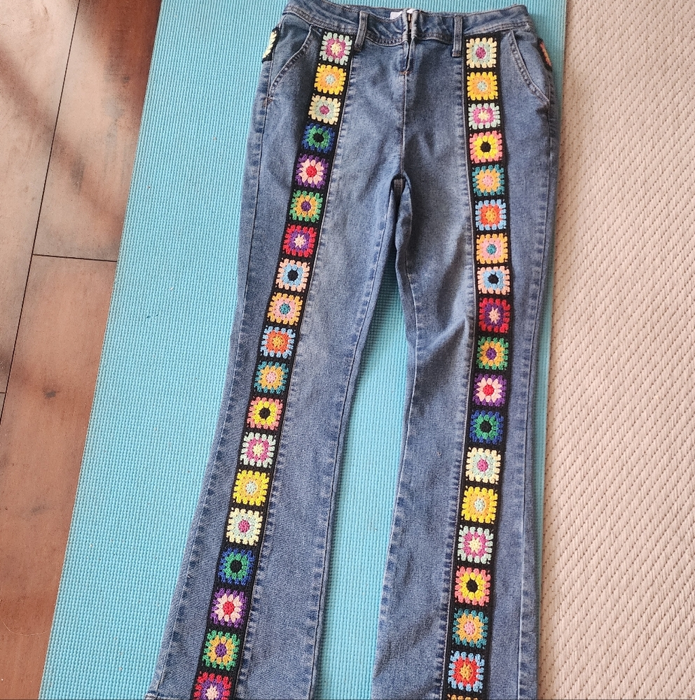 Floral Embroidered Women's Jeans